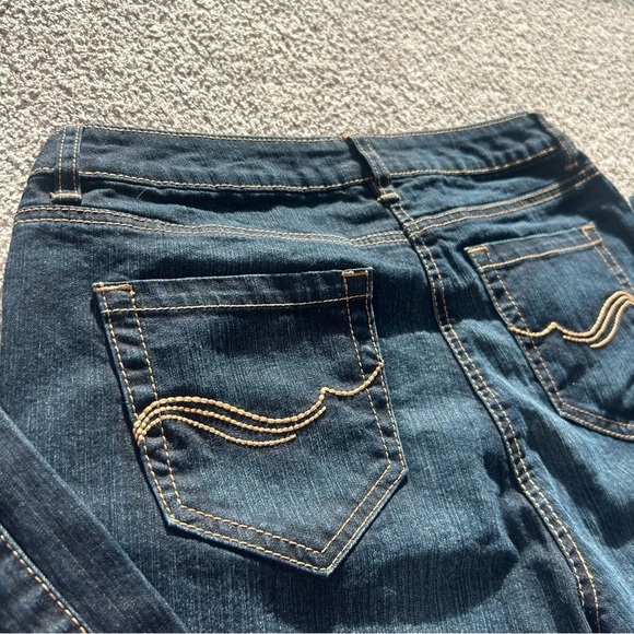 DENVER HAYES size 10x30 classic fit, men’s jeans, dark wash, straight leg - Picture 7 of 7